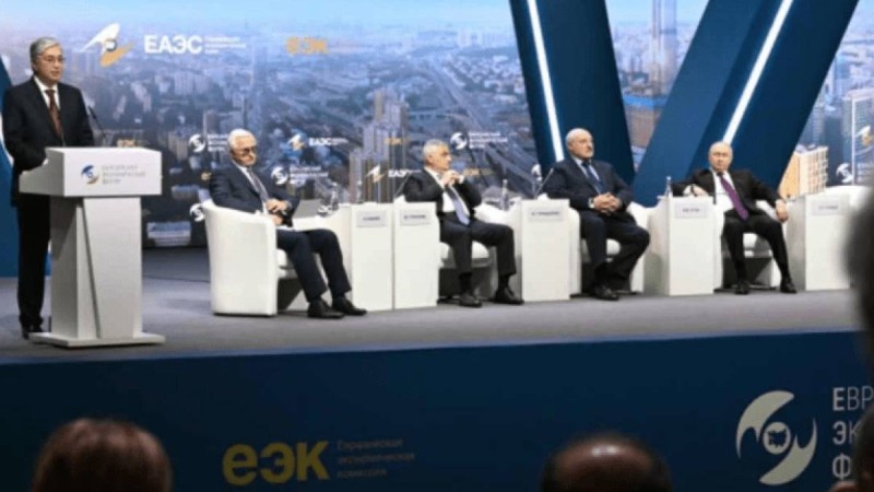 Тіпті екі елге бір ядролық қару: Тоқаев Ресей мен Беларусь мемлекеттері туралы айтты