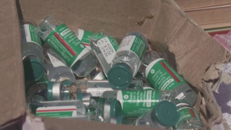 Африкалық ел AstraZeneca вакцинасының 20 млн жуық дозасын өртеді