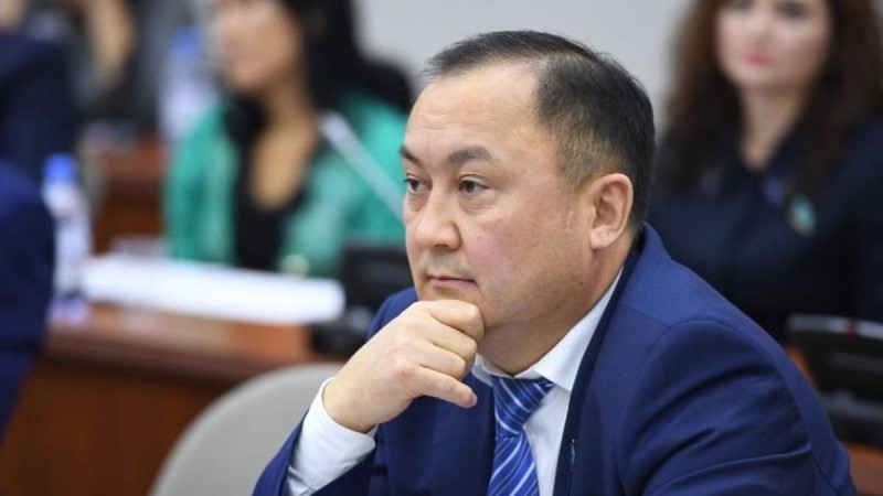 Бір шенеунік Мәжіліс сайлауына қатысудан бас тартты