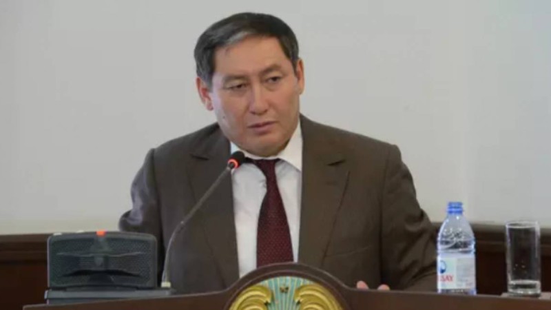 «Ешкім бұлай қорламаған»: Ақсу әкімі жиналысқа қатысқан әйелді жылатып қойды