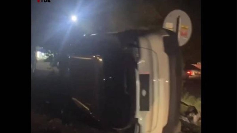 Алматы-Өскемен тас жолында 7 Tesla тиеп келе жатқан жүк көлігі аударылды