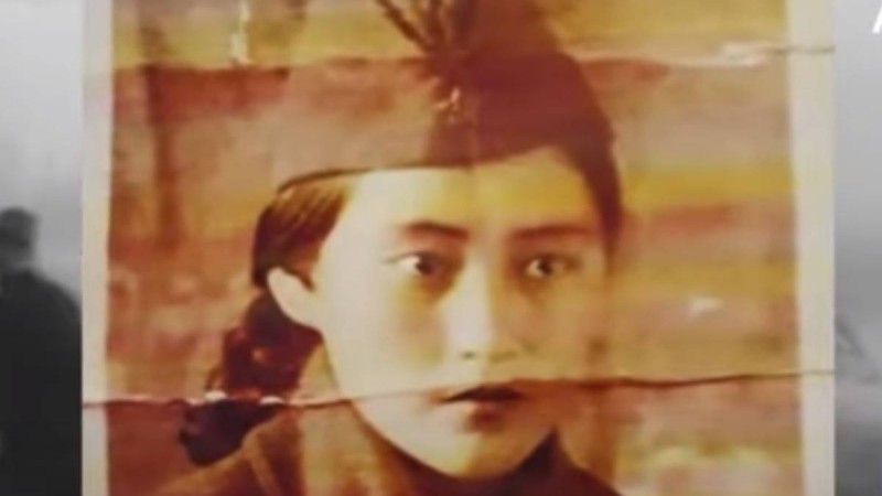 Ақтөбеде Әлия Молдағұлованың еш жерде жоқ суреті табылды