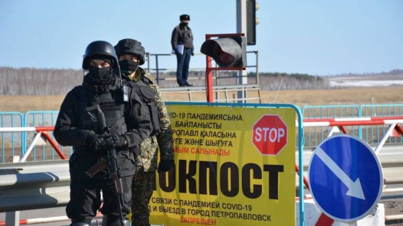 Ішкі істер министрлігі полицейлерге төленетін үстемеақының мөлшерін айтты