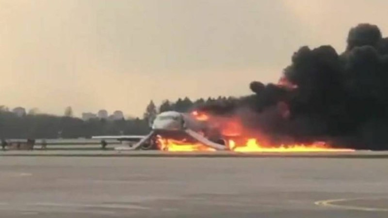 Мәскеудегі ұшақ апаты: 41 адам қаза болды