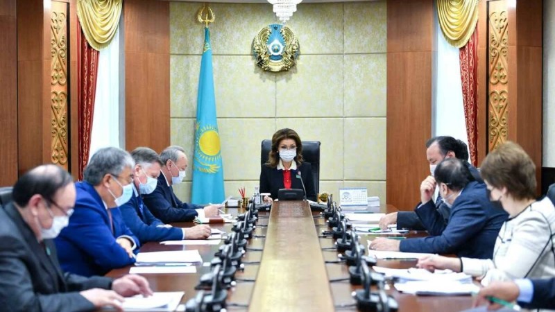 Министрлер депутаттармен видеобайланысқа шықты: Сенаттың жұмыс тәртібі өзгертілді - Қазақстан жаңалықтары