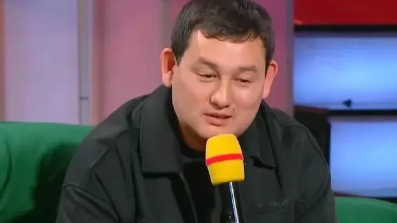 "Шабуылдардан қорқамыз": Рүстем Омаров сериалынан бейәдеп сөздерді алып тастады