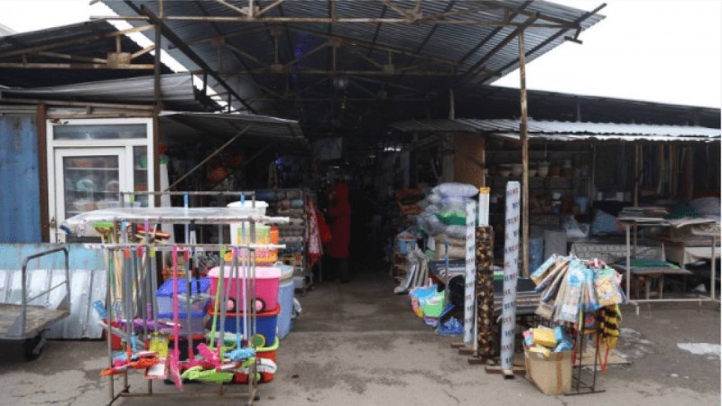 Мен үшін саяси мәселе жоқ - әкім Досаев Никольский базары туралы