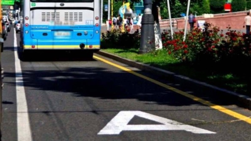 Қазақстанда автобус жолағымен көліктің барлық түрінің жүруіне рұқсат етіледі