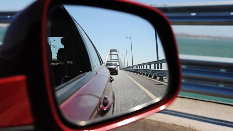 "Кешірші, інім" Видеоны өшірші деп жалынған инспектор жұмыстан қуылды   