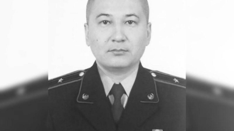 Көлікте жалғыз болған: БҚО-да полиция қызметкері көз жұмды