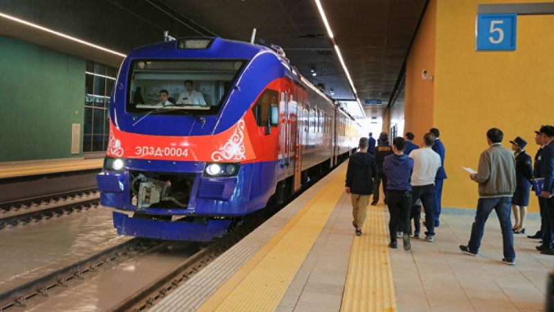 Жолаушыны шығарып салатын адамдарға вокзалға кіруге рұқсат етіледі