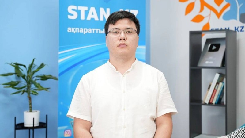 "Хиджаб – қыздарды сексуализациялау": Діни киімге қарсы петиция авторы қыздардың орамал жамылуына не үшін қарсы екенін айтты