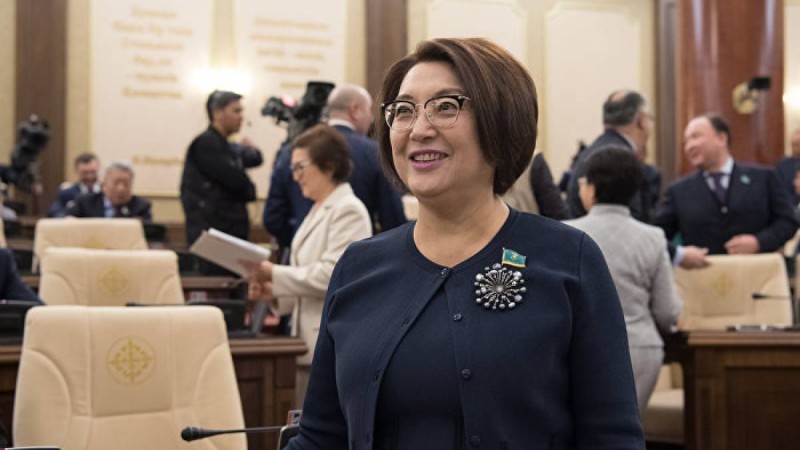 Әйтімованың сөзі депутаттарды ду күлдірді