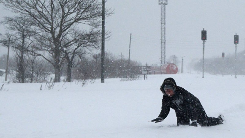 Қостанайда екі жұмысшы омбы қардың арасынан табылды – видео  