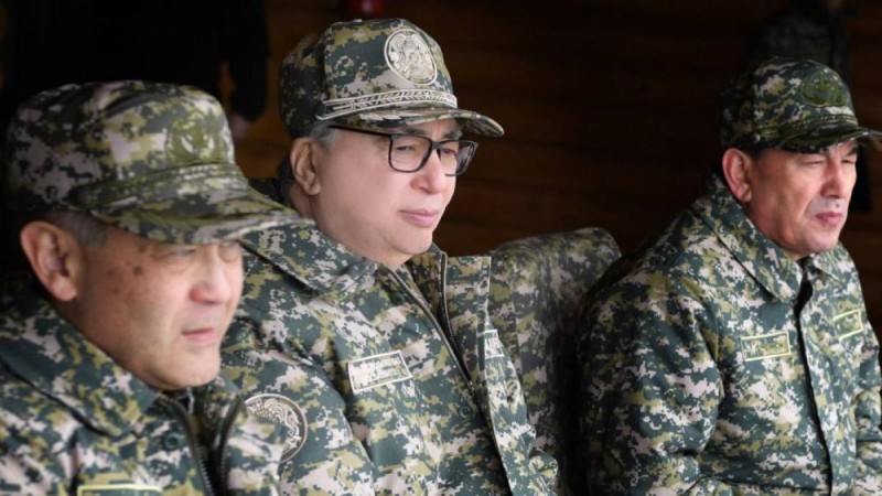 Мемлекет басшысы жаңа әскер қолбасшыларын тағайындады
                                Марат Құсайынов ҚР Қарулы Күштері Құрлық әскерлерінің бас қолбасшысы қызметіне бекітілді