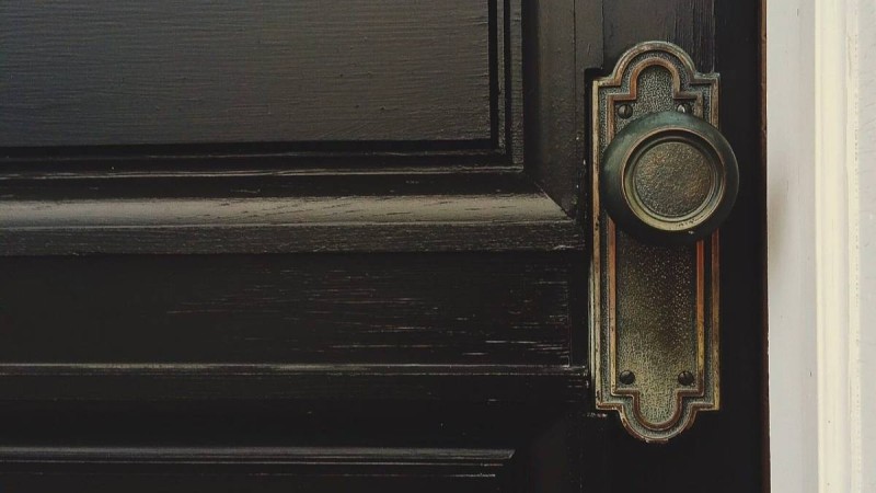 27 жыл бойы қамауда ұстаған: ерлі-зайыптылардың қылмысы әшкере болды