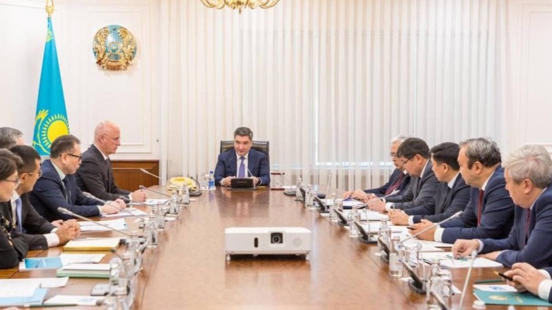 Президент тапсырмасы бойынша Үкімет макроэкономикалық тұрақтылықты қамтамасыз ету және экономикалық реформалардың теріс салдарын барынша азайту бағытында шаралар қабылдауда