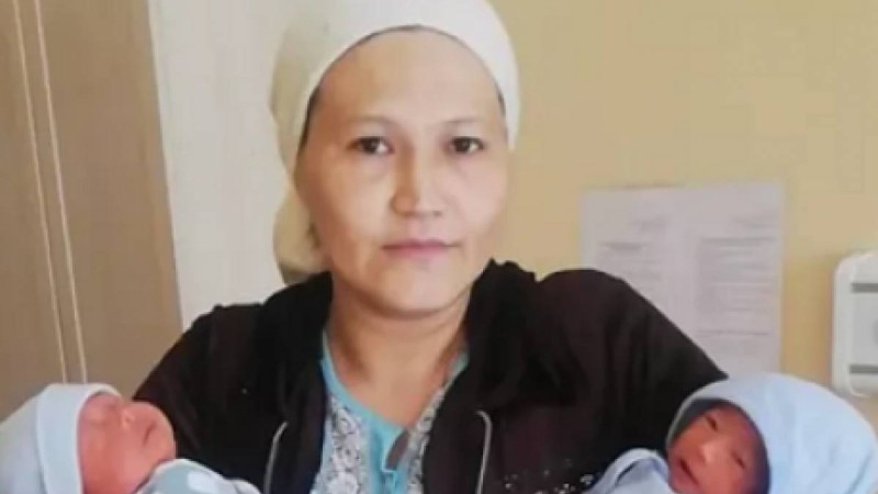 «Барахолка» маңында пәтер жалдайды: 30 жастағы 7 балалы ана адам шошырлық жағдайын көрсетті (видео)