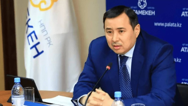 "Атамекен" ҰКП-ның бұрынғы басшысы Абылай Мырзахметов пара алды деген күдікке ілінді