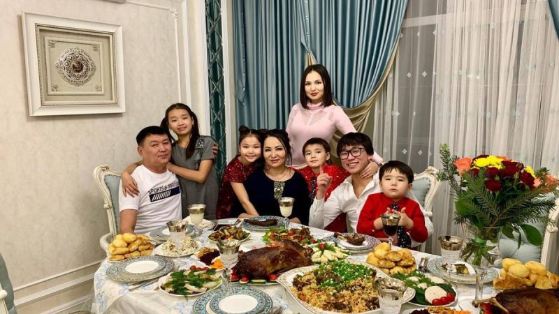 Гүлзира Айдарбекова: Келіндерімді мен емес, сіздер тәрбиеледіңіздер, халқым!