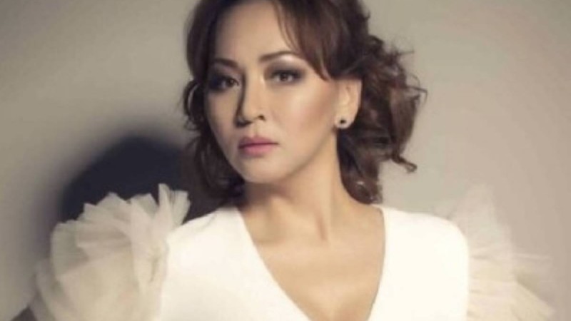 "Америкада тұрады". Айгүл Иманбаева өзінен кіші жігітке тұрмысқа шыққанын айтты