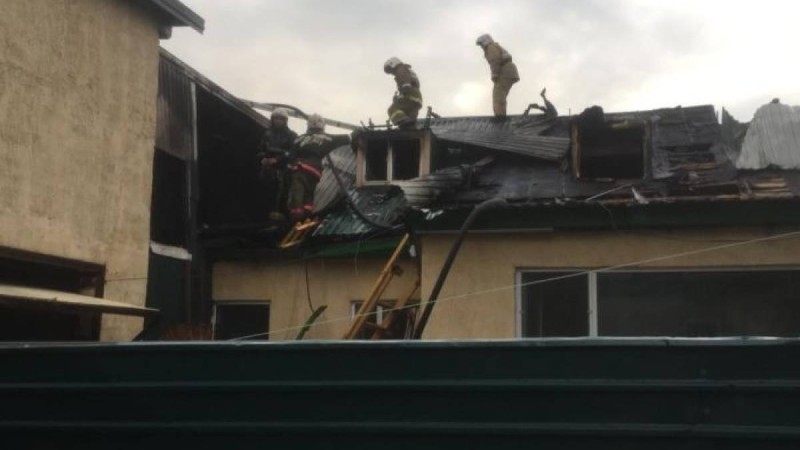 Нұр-Сұлтанда жатақхана өртенді: бір әйел зардап шеккен