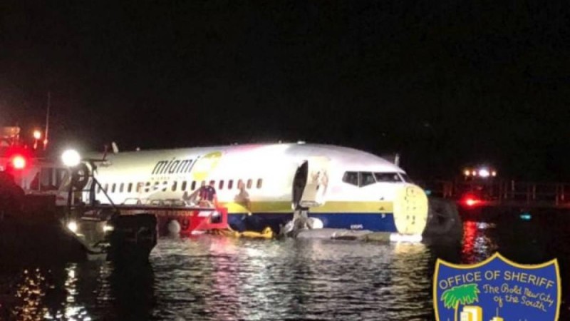 136 жолаушы мінген ұшақ өзенге құлады