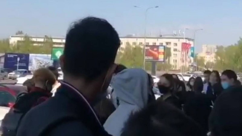 Нұр-Сұлтанда мектептен 175 адам эвакуацияланды (видео)