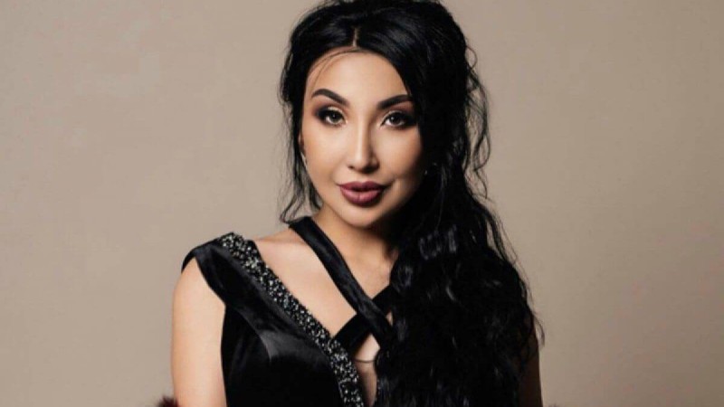 Әнші Сиви Махмуди желіде жас жігітпен көзге түсті