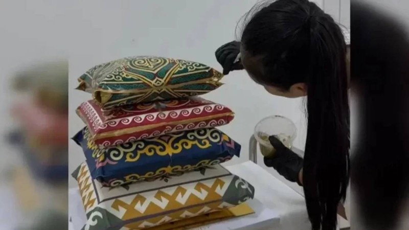 Торт дауы: Сот блогер Аселинаның кондитердің ар-намысына нұқсан келтірген-келтірмегенін анықтау үшін сарапшыны тартпақ