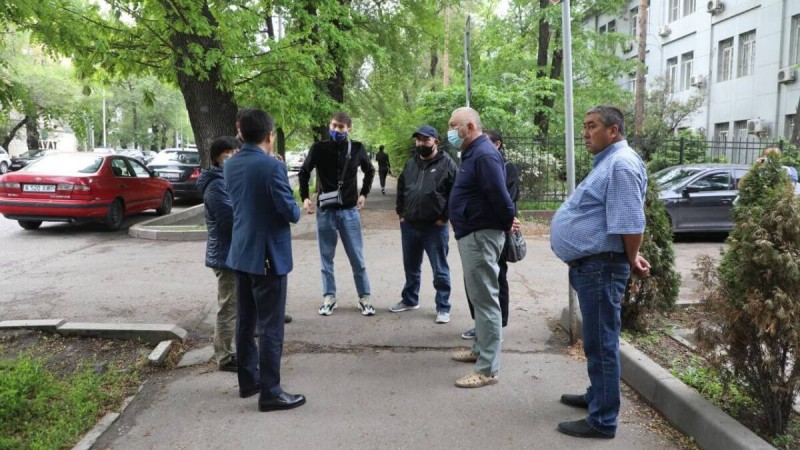 Алматыда тағы да бір азамат вакцина салдырған соң жансақтау бөліміне түсті