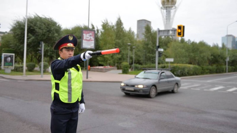 Министрлік полицейлерге ала таяқты қайтарып берді