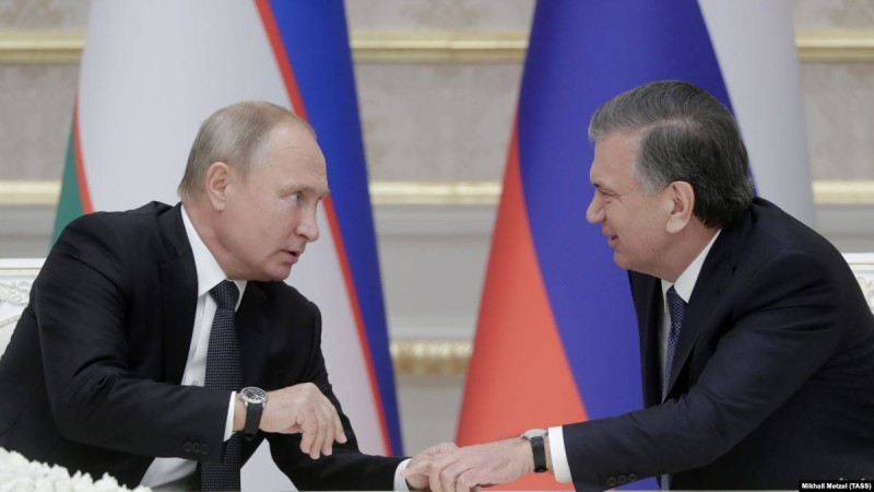 Мирзияев Мәскеуге барарда ЕАЭО-ны еске алды. Өзбекстан одаққа мүше бола ма?