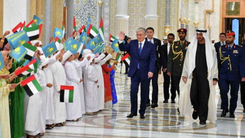 Тоқаев Абу-Дабидің тақ мұрагерімен не жөнінде сөйлесті?