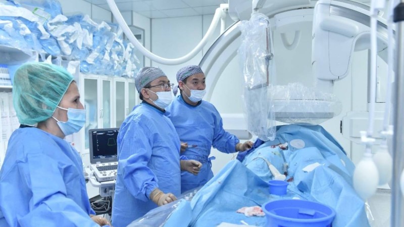 Шымкенттік дәрігерлер бауыр ісігіне жаңа әдіспен ота жасады