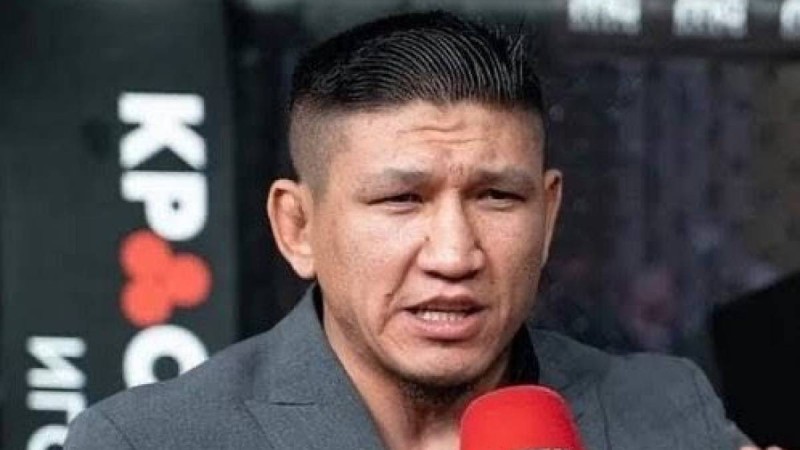 “Масқара”: Қуат Хамитов Қазақстан футбол ойыншыларын сынға алды