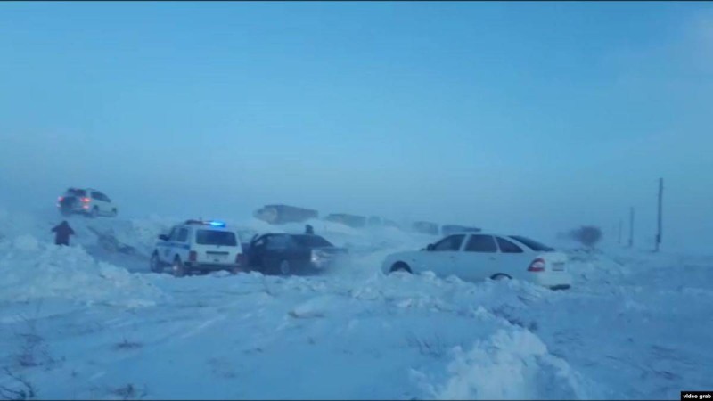 Астанада бораннан әуе рейстері кешігіп, мектепте сабақ тоқтады