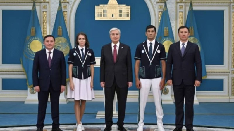 Президент Тоқаев Олимпиададан кейін қазақстандық спортшылар мен жаттықтырушыларды марапаттады