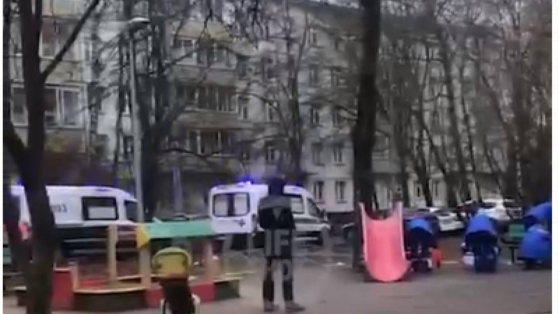 Ағасы інісін ұрып өлтірген: Алматыда ойын алаңында қайтыс болған бала туралы видео тарады