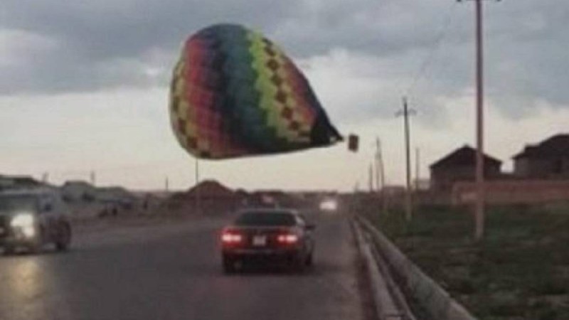 «Әуе шары электр бағанына құлаған»: Шымкентте 4 мың отбасы жарықсыз қалды