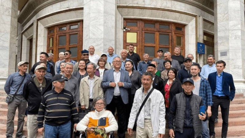 Қытаймен визасыз режим керек емес: «Халық парламенті» тағы кеңесті