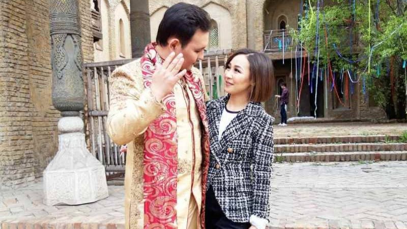 "Дінмұхаммед Қонаев басынан сипап өсірген": Әнші Жанар Хамитованың шетелдік күйеуі кім - Қазақстан жаңалықтары