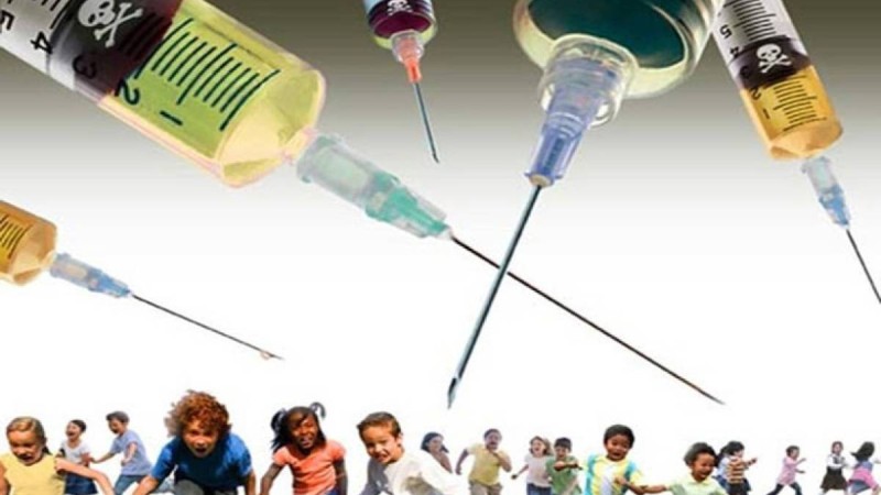 Ковидке қарсы жаппай вакцинацияның қаупі қандай: маман жауап берді