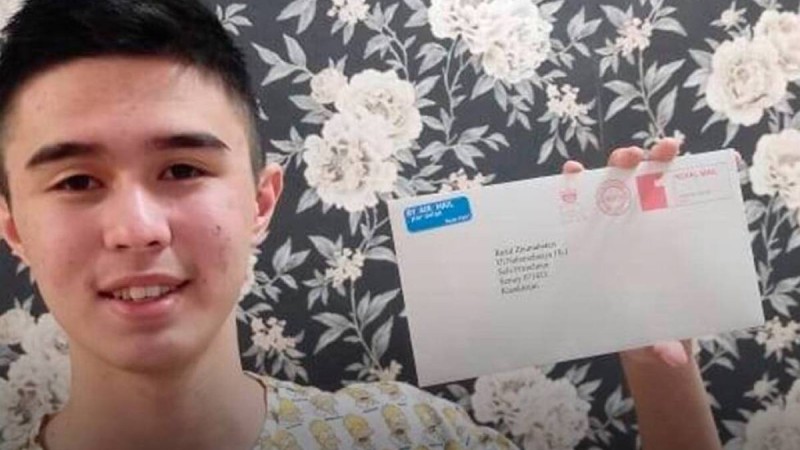 Елордалық оқушы Ұлыбритания патшайымынан хат алды