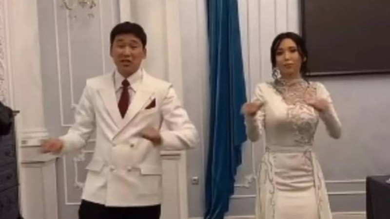 "Ең жақындарымыз ғана болады": Заңғар Нұртас тойына 550 адам шақырмақ