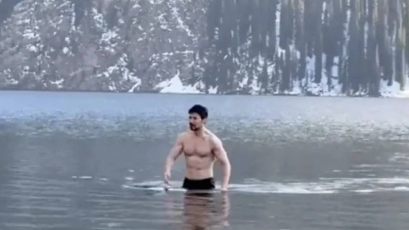 «Айыппұл қайда?»: Павел Дуров Көлсай көлдерінде шомылған видеосын жариялады