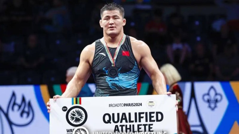 Қытайлық қазақ балуан Олимпиада чемпионынан ұтылып қалды