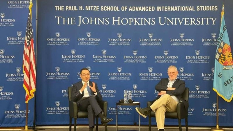 АҚШ-тағы қазақ елшісі Ерлан Ашықбаев дәріс оқыды