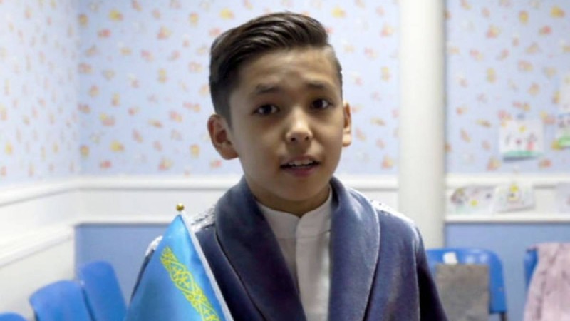 Қазақ баласы Украинадағы халықаралық ән байқауында 1-орынды жеңіп алды  