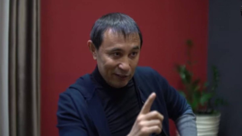 Тұрсынов Ертісбаев туралы: «Бәлелі к...тке бармағыңды тықпа!»